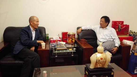 据秋林阁董事长陈秋林介绍,目前上海双秋集团有限公司旗下已有5家公司
