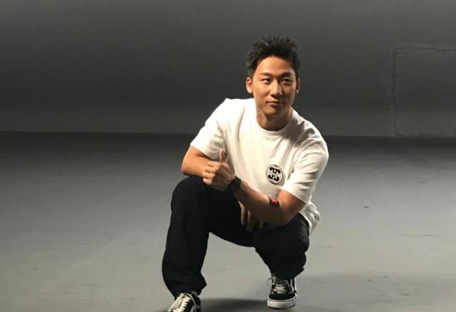 三,韩宇,《这就是街舞》第一季总冠军,舞技全面无敌,人又帅气,性格