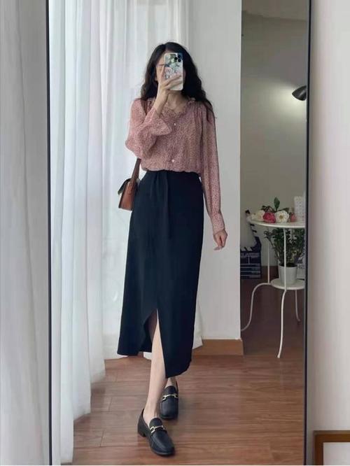 夏天裙子搭配什么鞋好看