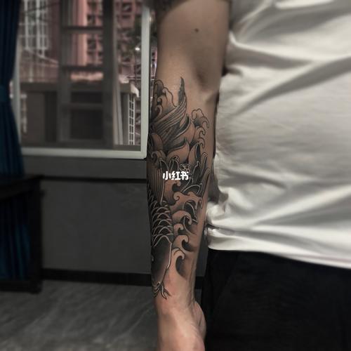 锦鲤纹身 小臂纹身 花臂纹身 南昌纹身_纹身_花臂_纹身也清新_美妆