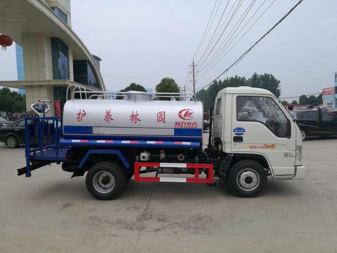 车(不上牌)配置参数       福田时代3吨洒水车(不上牌)福田3吨洒水车