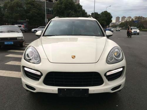 2011年10月保时捷 cayenne 保时捷卡宴4.8s(精品顶配) 白色
