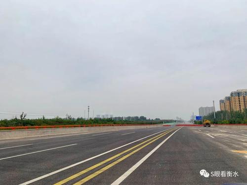 滏阳路-中湖大道西延沥青铺设!