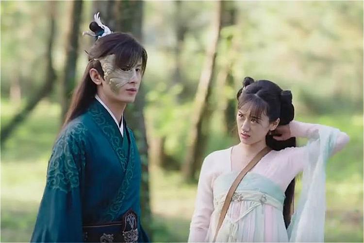 原创成毅袁冰妍主演的《琉璃》:男女主角的初遇是该电视剧最甜的画面