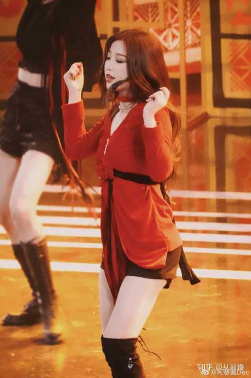 如何评价《青春有你 2》虞书欣在与 lisa合作舞台中的