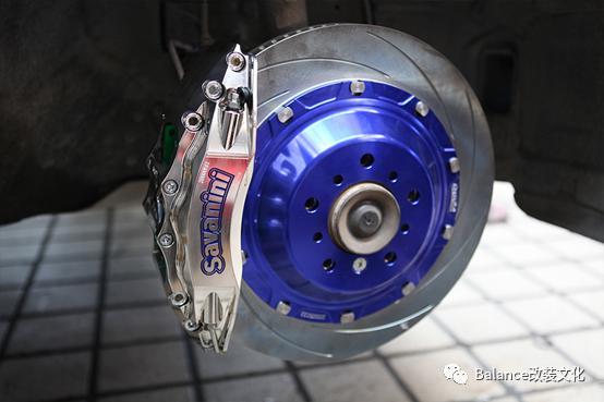 电镀银电镀银红字很多人说,台州savanini就是仿的某个品牌的卡钳,但