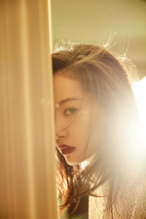 侧脸女神王子文