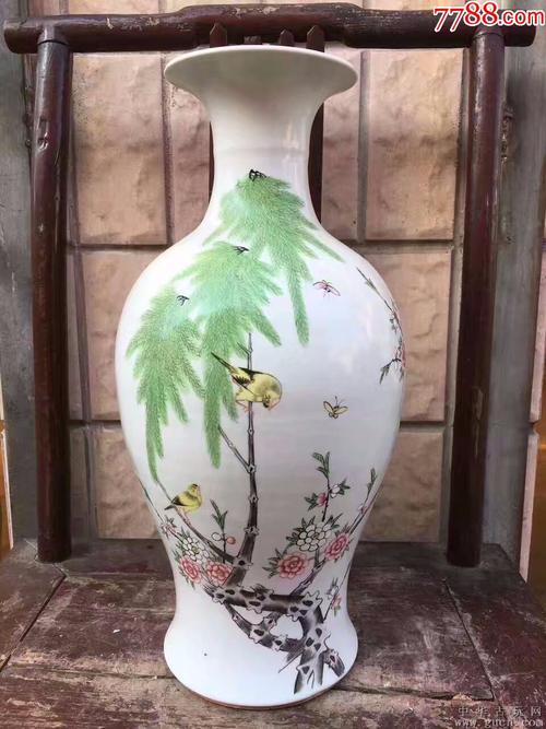 "商品>>>>99保真清光绪百虫百蝶纹盘10品￥69899保真民国杏林春燕