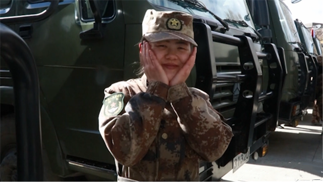 爱红妆更爱武装 川藏线女汽车兵经历不平凡