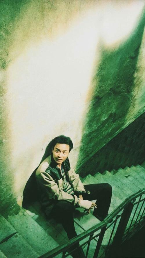 2月8日 10:54   关注  张国荣 评论 收藏