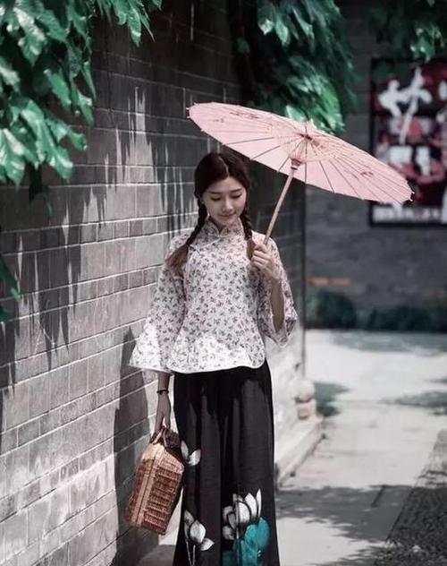 多情的油纸伞