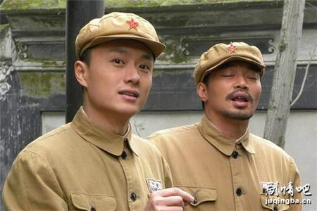 警察遇到兵剧情介绍