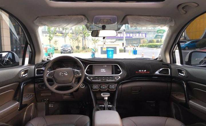 传祺gs4 235t 两驱豪华智联版 黑色 自动档