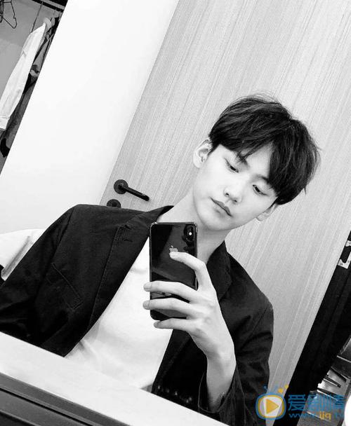 周丹尼尔个人资料