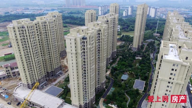 张家港世茂九溪墅