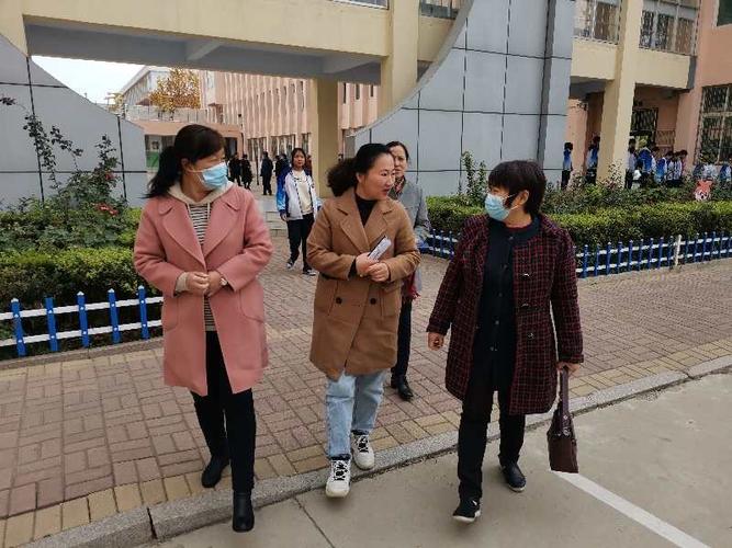 临邑五中举行家委会成立暨家长开放日活动