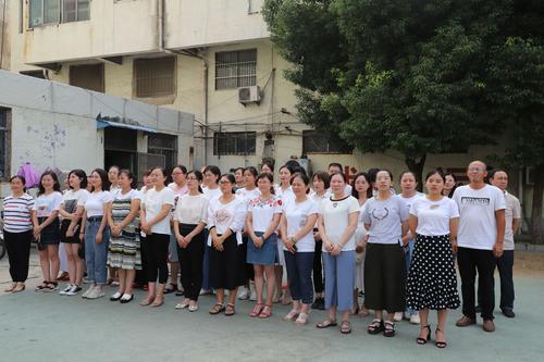 奚仲中学举行2019级新生开学典礼暨军训成果展