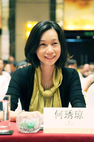 制片人何琇琼:琼瑶对《花非花雾非雾》很满意