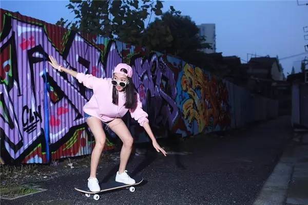 上戏芭蕾女神长腿逆天,童星出道,还演过董洁女儿