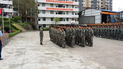 广州司法学校领导莅临韶关市振华中等职业学校检查指导工作