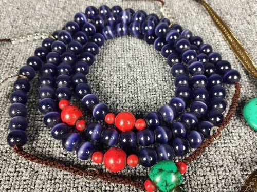 旧藏,猫眼石朝珠一条.