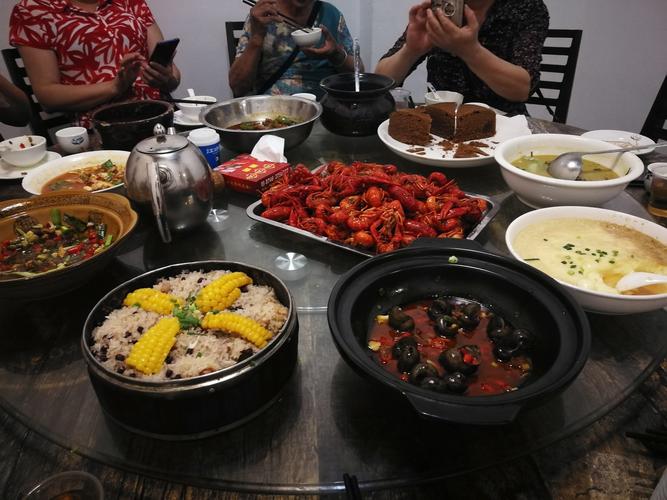 家庭聚会美食节