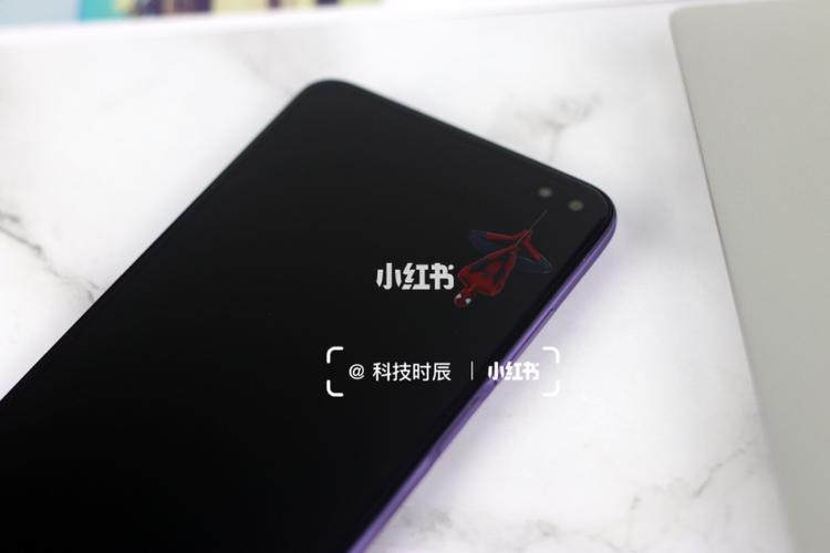 找到一组超适合红米k30挖孔屏的壁纸_壁纸_红米怎么样