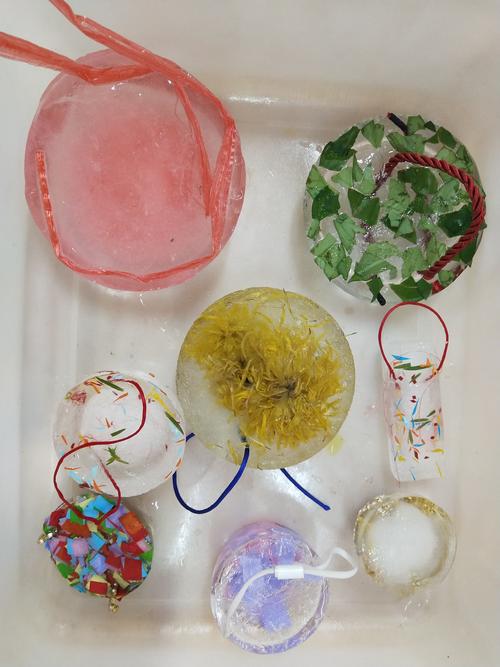 馆陶县幼儿园"美丽的冻冰花"主题活动 写美篇   虽然冻冰花的制作过程