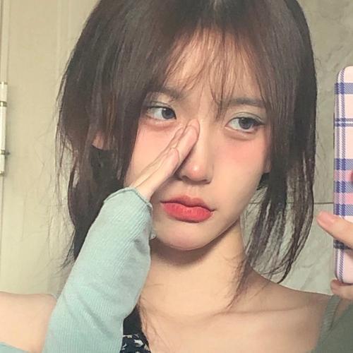 让人一看就觉得你特别温柔的女生头像.