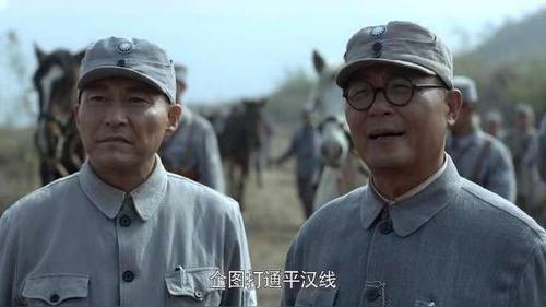 太行山上:刘伯承分析上党战役,与邯郸战役战法区别,积累经验!