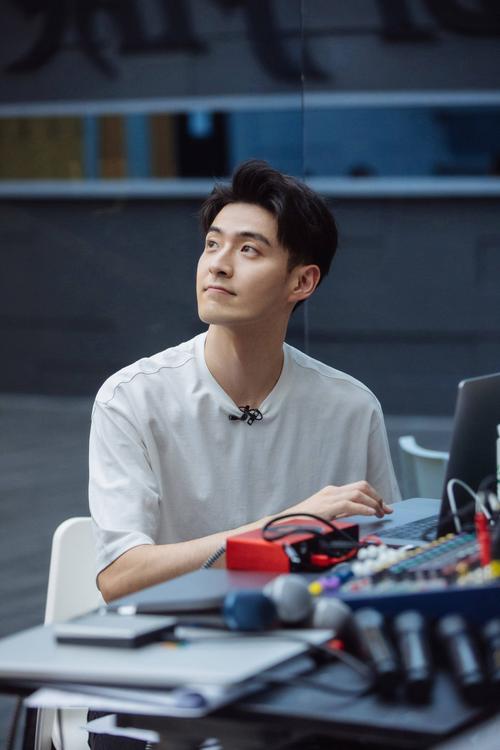 李铢衔全力备战"25小时演唱会" 再踏披荆斩棘新征程