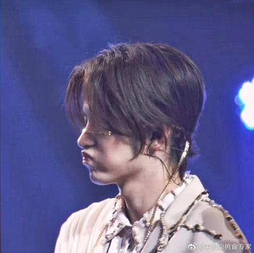 回应邓孝慈美图楼