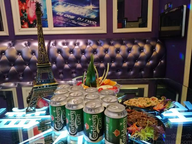 美团【活力无限ktv】3小时 酒水夜猫套餐