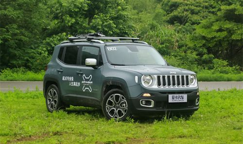 广汽菲克jeep自由侠手动挡上市 13.48万