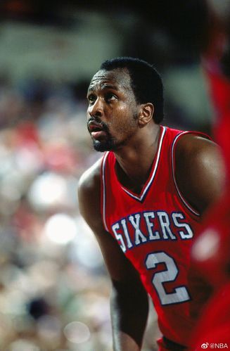 1955年3月24日,摩西-马龙出生在美国弗吉尼亚州彼得斯堡