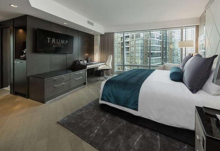 温哥华川普国际酒店大楼, 温哥华