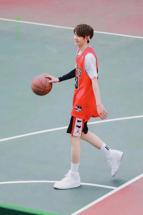 真人版流川枫樱木花道男明星王一博丁禹兮当选最意外是他