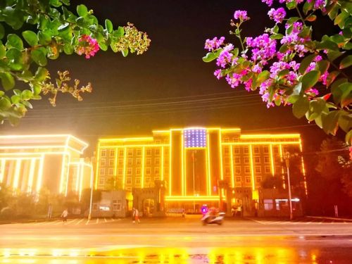 夜景,泌阳县