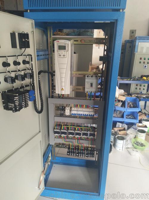 水泵一控三变频供水控制柜