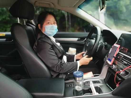 "见义勇为的网约车司机这样说