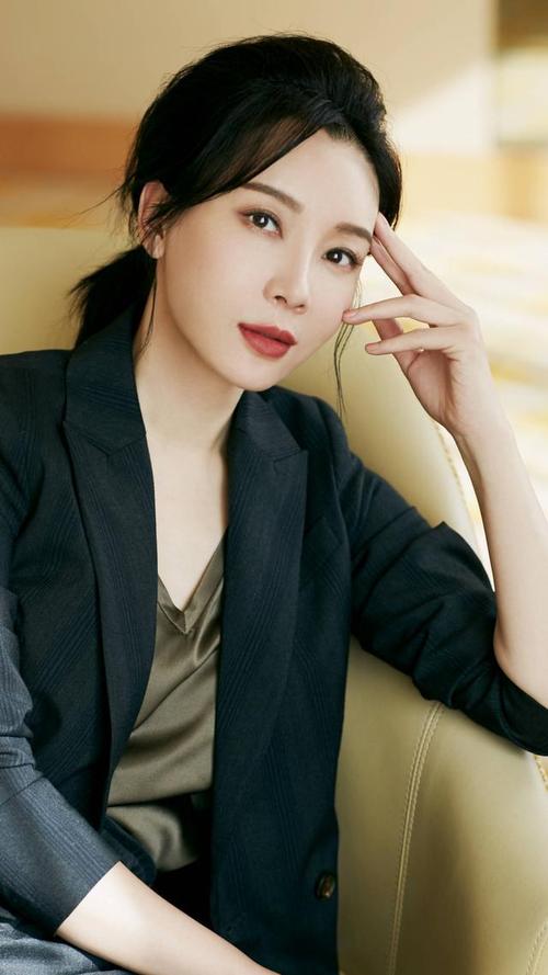 明星陈数高清写真气质优雅尽显女神魅力