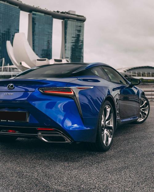 雷克萨斯陆地小超跑