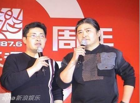 刘欢弟弟刘啸进军歌坛 兄弟合影曝光(图)