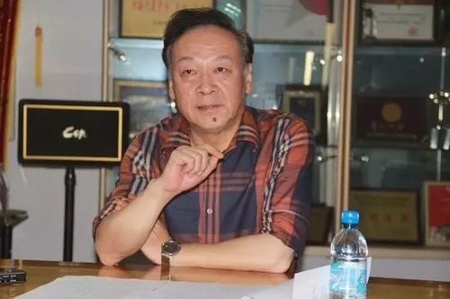 他还是中国人民解放军总政话剧团团长