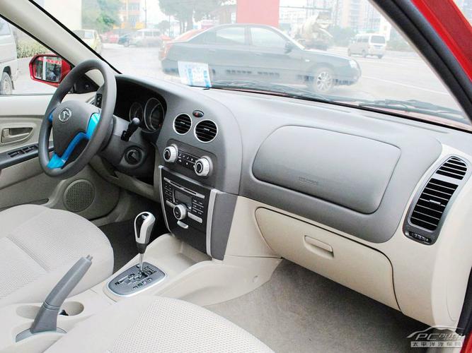 v3菱悦内饰图片