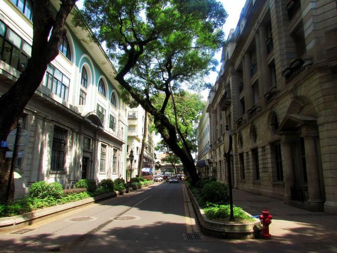 广州-沙面建筑群-来去匆匆