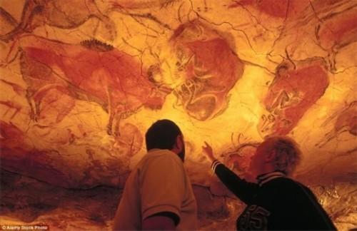 西班牙:阿尔塔米拉洞穴(altamira cave)