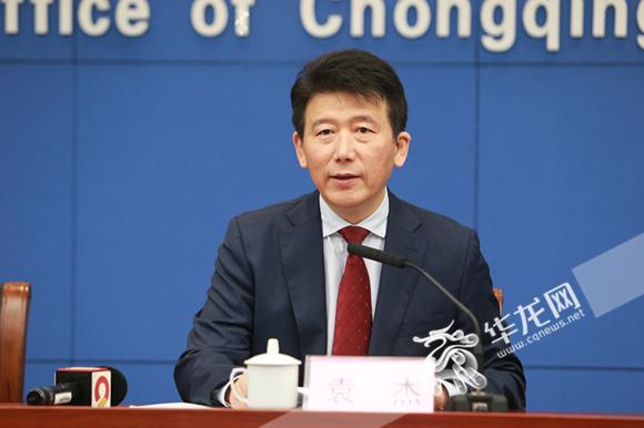 市知识产权局局长,党组书记袁杰介绍有关情况.记者 李文科 摄