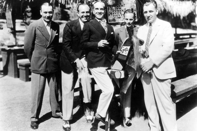 这样的根基绝对是创始的四兄弟——哈里·莫里斯·华纳(harry warner)