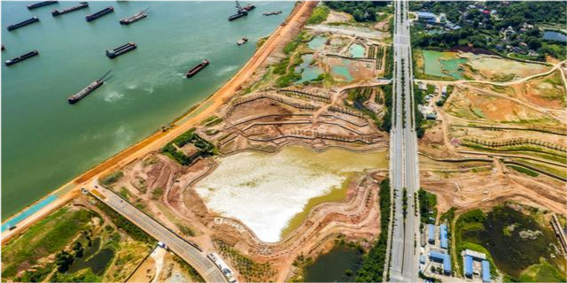目前已有雅礼丁江学校,师大附中青石学校,李家湖湿地公园,香炉洲大桥